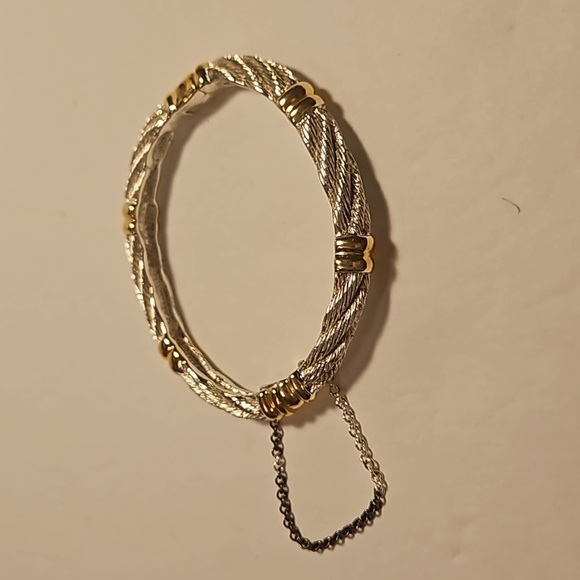 Silvertone Rope & Goldtone Bangle 2 3/8"Dia Bracelet w/ Safety Chain - Picture 5 of 8